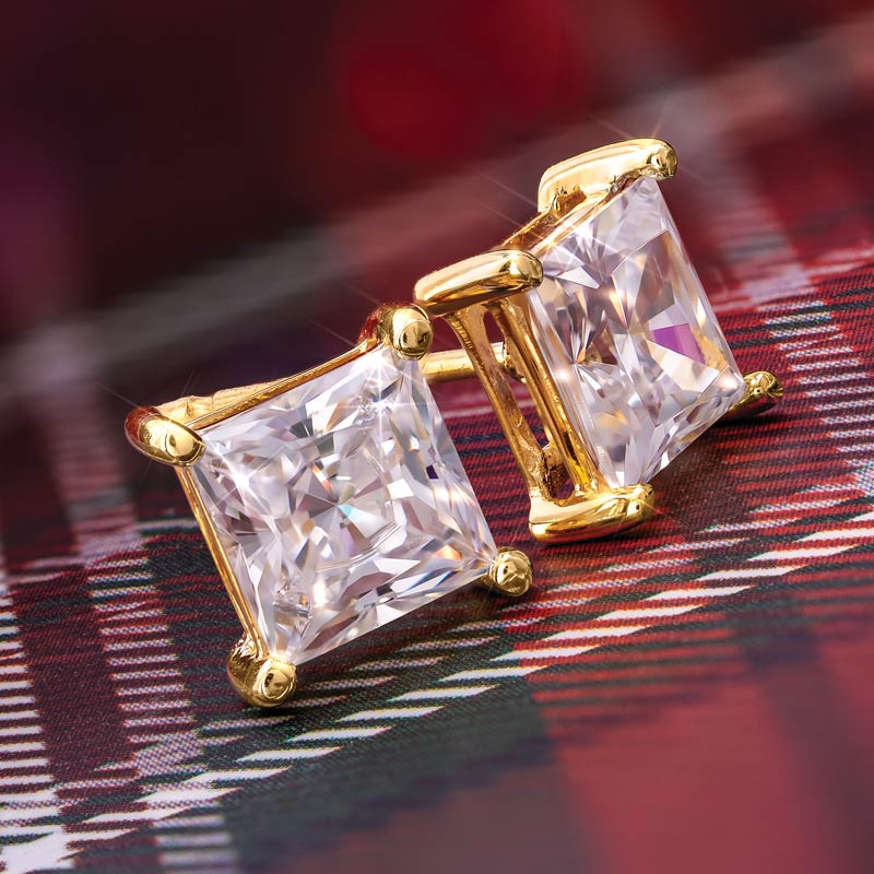 Women's DiamondAura Classic Stud Earrings (yellow gold-finished)